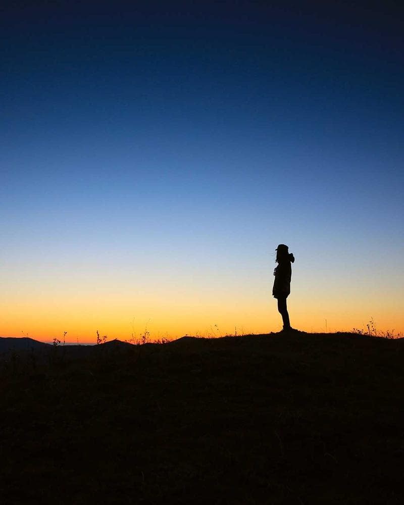 Clean conduit-free installation